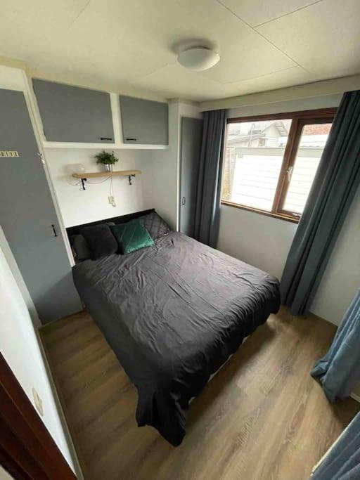 Gezellig Chalet Op De Prachtige Veluwe Putten Bagian luar foto